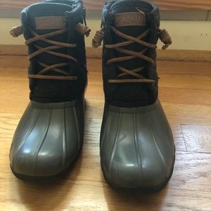 Sperry boots size 2
